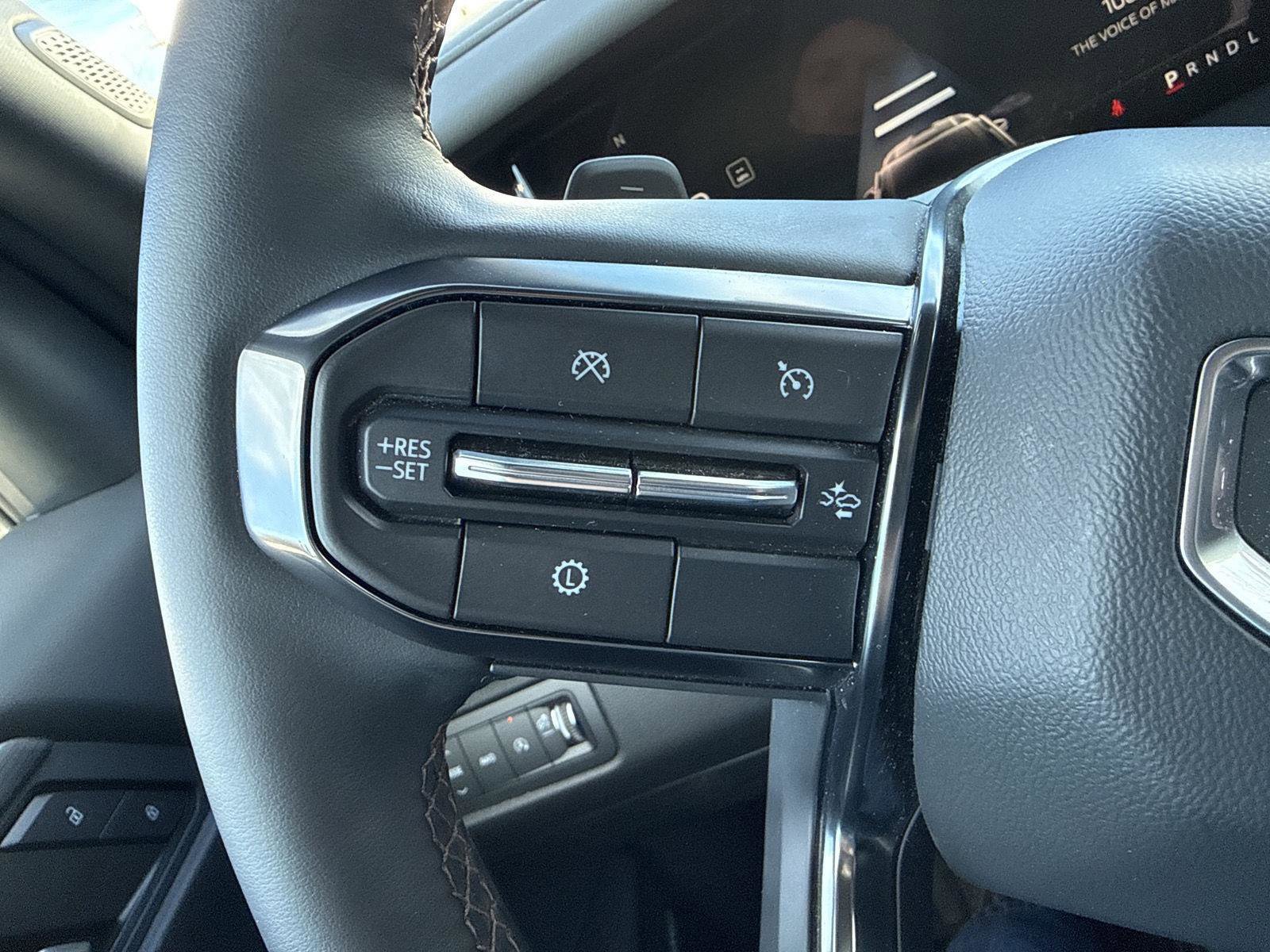 Used 2024 GMC Acadia AT4 image 19