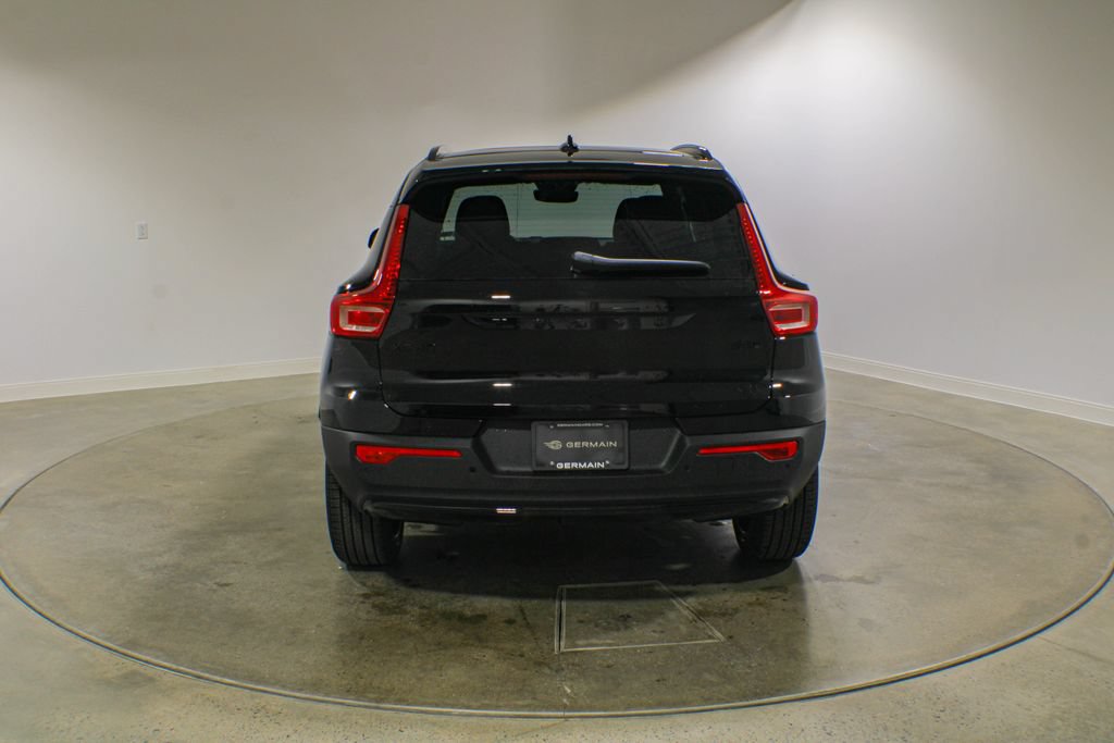 New 2026 Volvo XC40 B5 Ultra w/ Climate Package AWD/4WD image 4