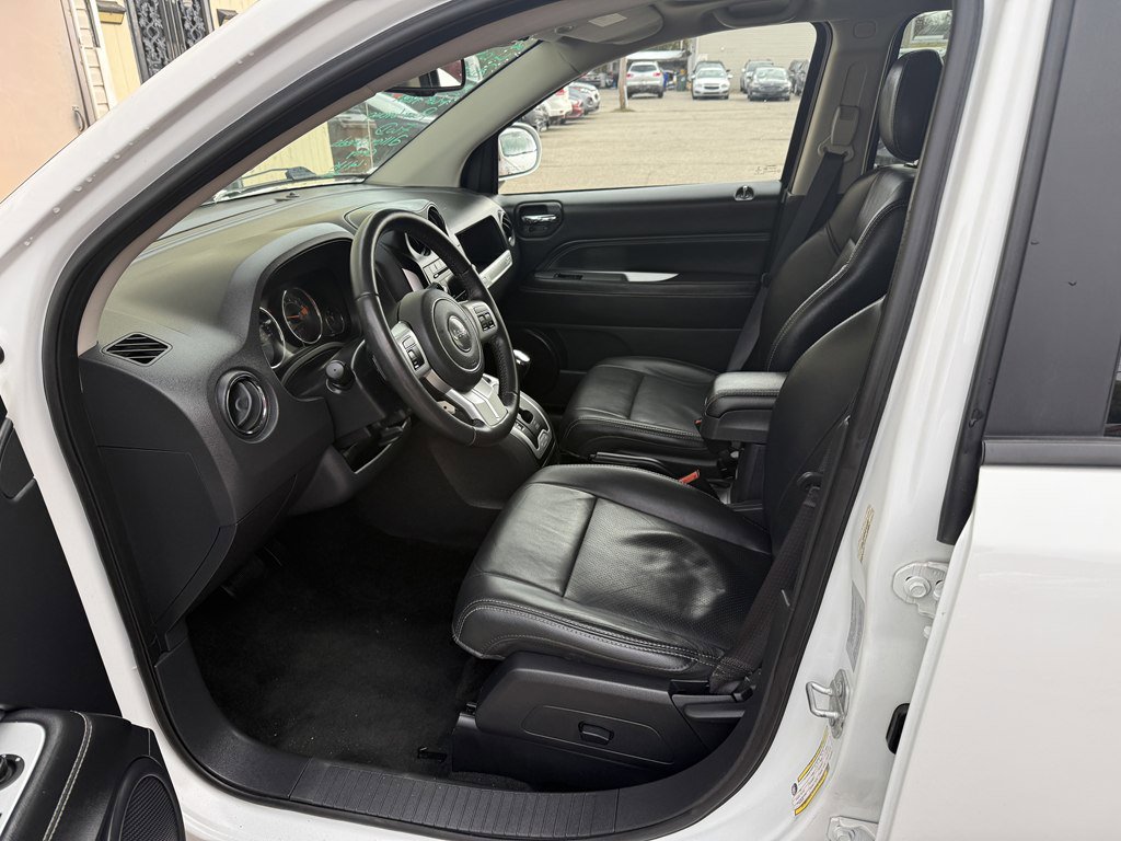 Used 2017 Jeep Compass High Altitude image 12