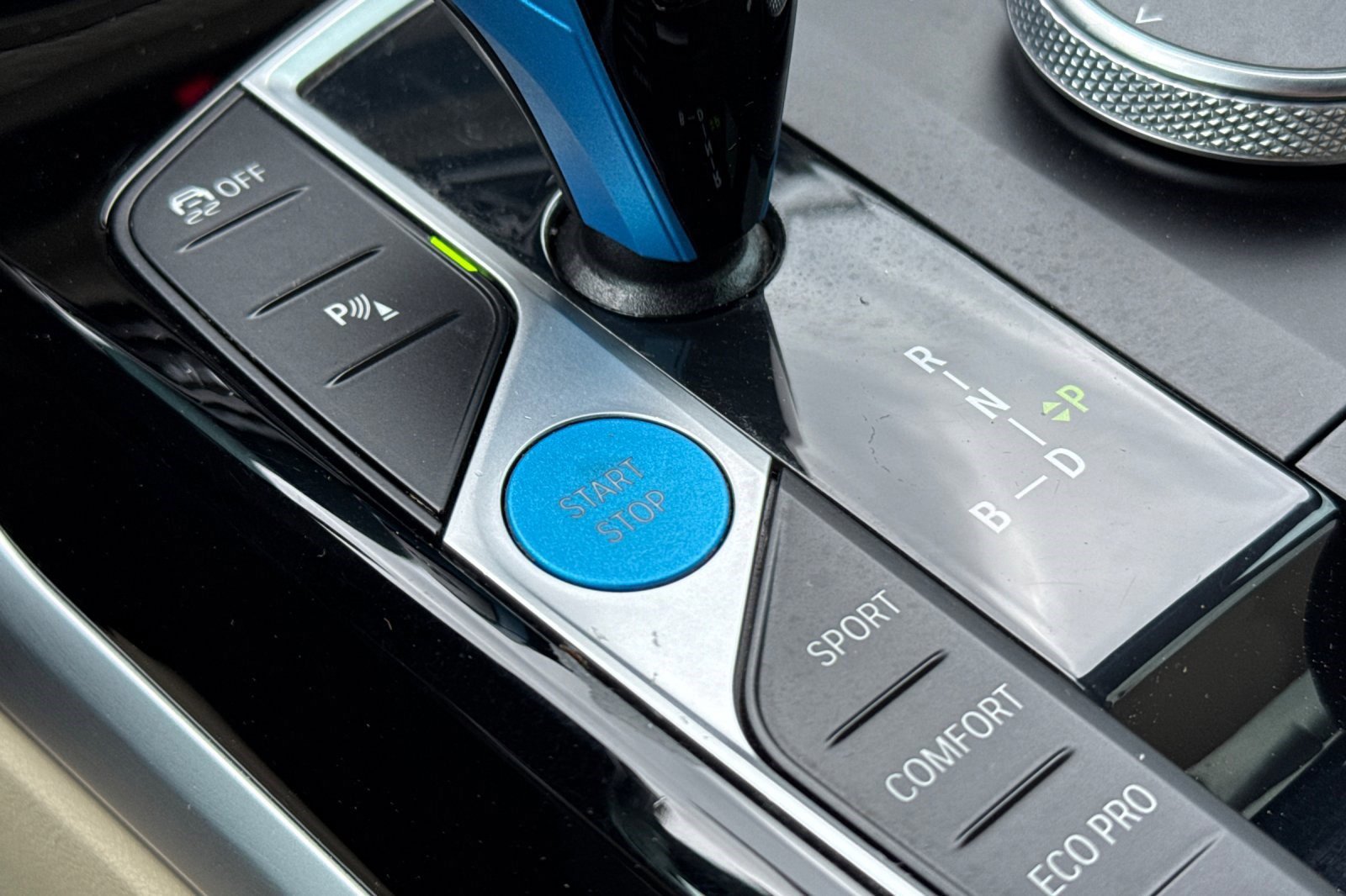 Certified 2023 BMW i4 eDrive35 w/ Premium Package image 33