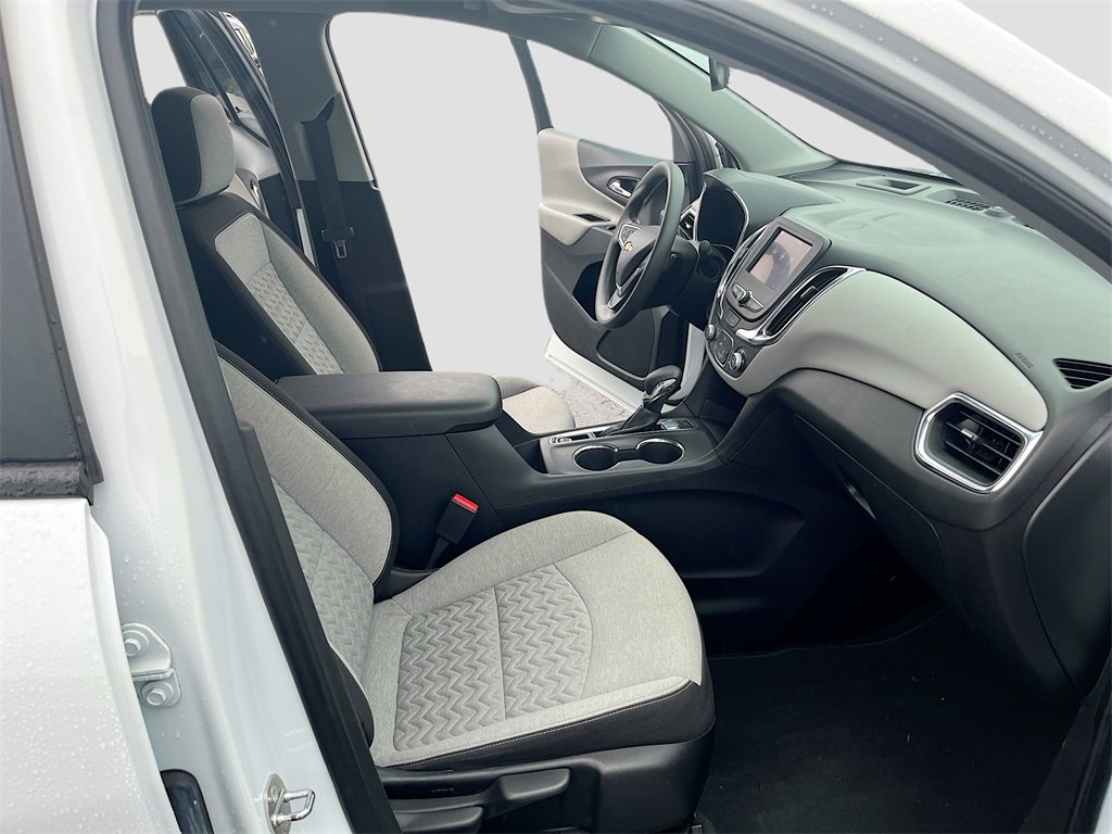 Used 2022 Chevrolet Equinox LS w/ LS Convenience Package image 27