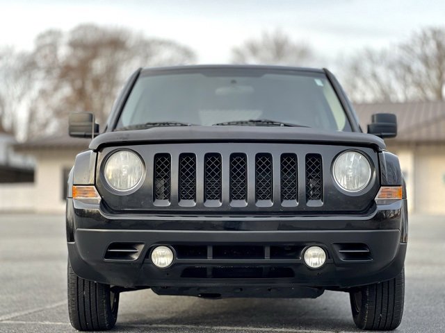 Used 2014 Jeep Patriot Latitude w/ Sun/Sound Group image 2