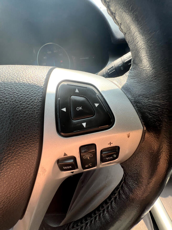 Used 2011 Ford Edge SEL w/ Canadian Comfort Pkg image 19