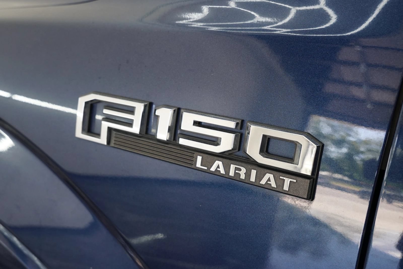 Used 2019 Ford F150 Lariat w/ Equipment Group 502A Luxury RWD image 16