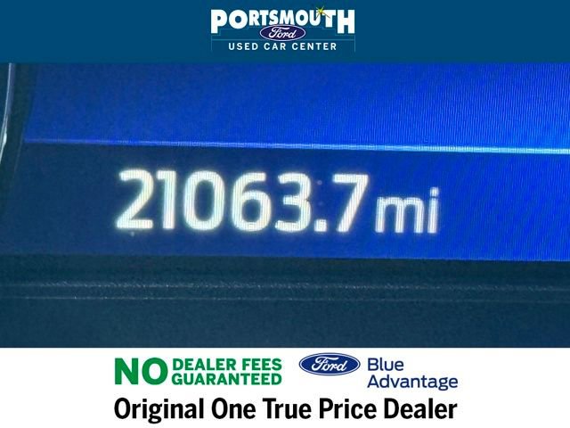 Used 2022 Ford Explorer XLT w/ Equipment Group 202A image 19