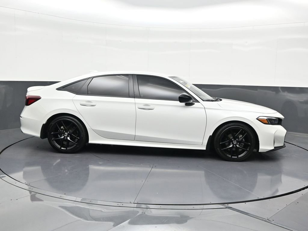 Used 2025 Honda Civic Sport image 6