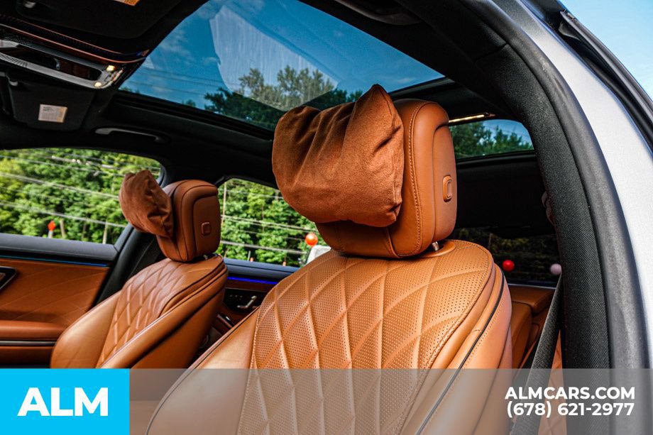 Used 2022 Mercedes-Benz S 580 4MATIC Sedan w/ AMG Line Package image 17
