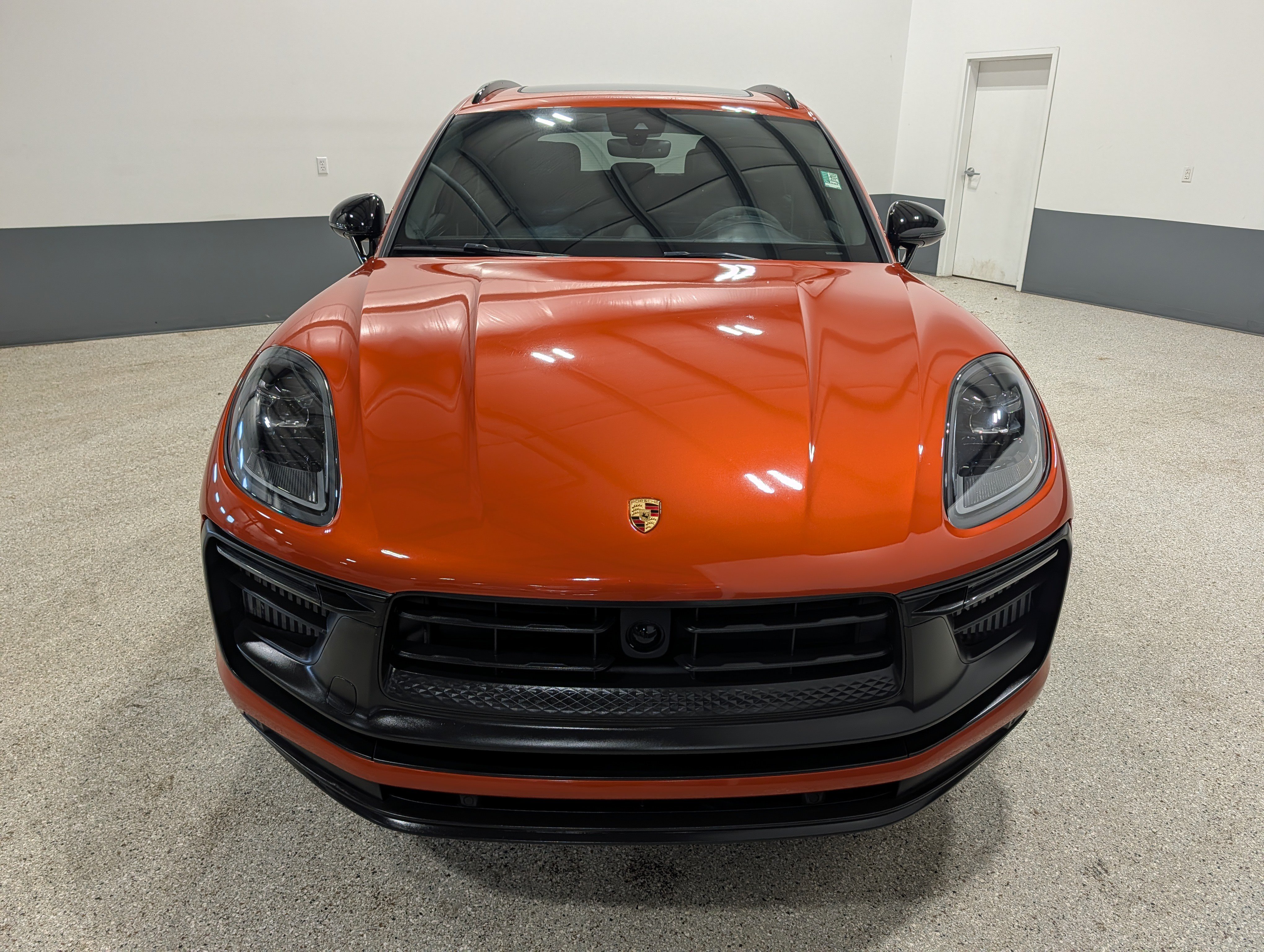 Used 2024 Porsche Macan GTS AWD/4WD image 8