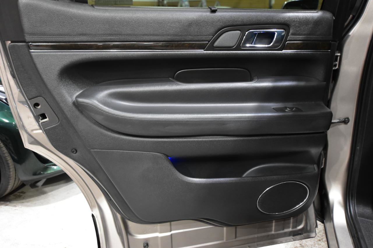 Used 2018 Lincoln MKT AWD w/ Technology Package image 38