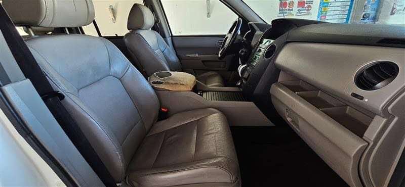 Used 2010 Honda Pilot Touring image 16