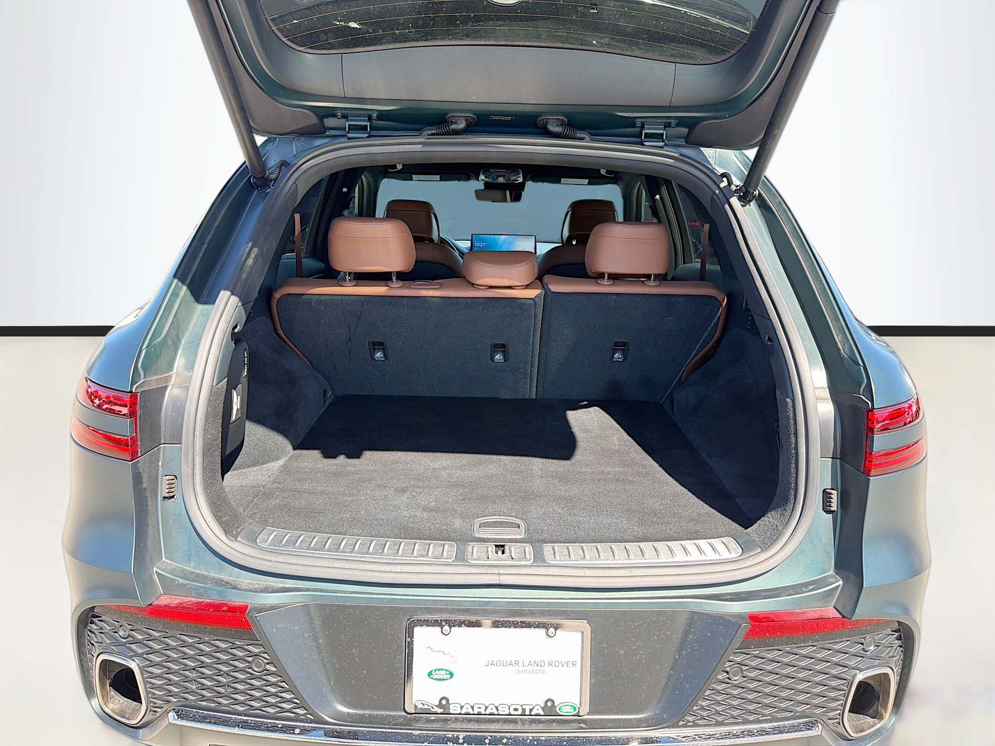 Used 2024 Genesis GV70 2.5T w/ Advanced Package image 12