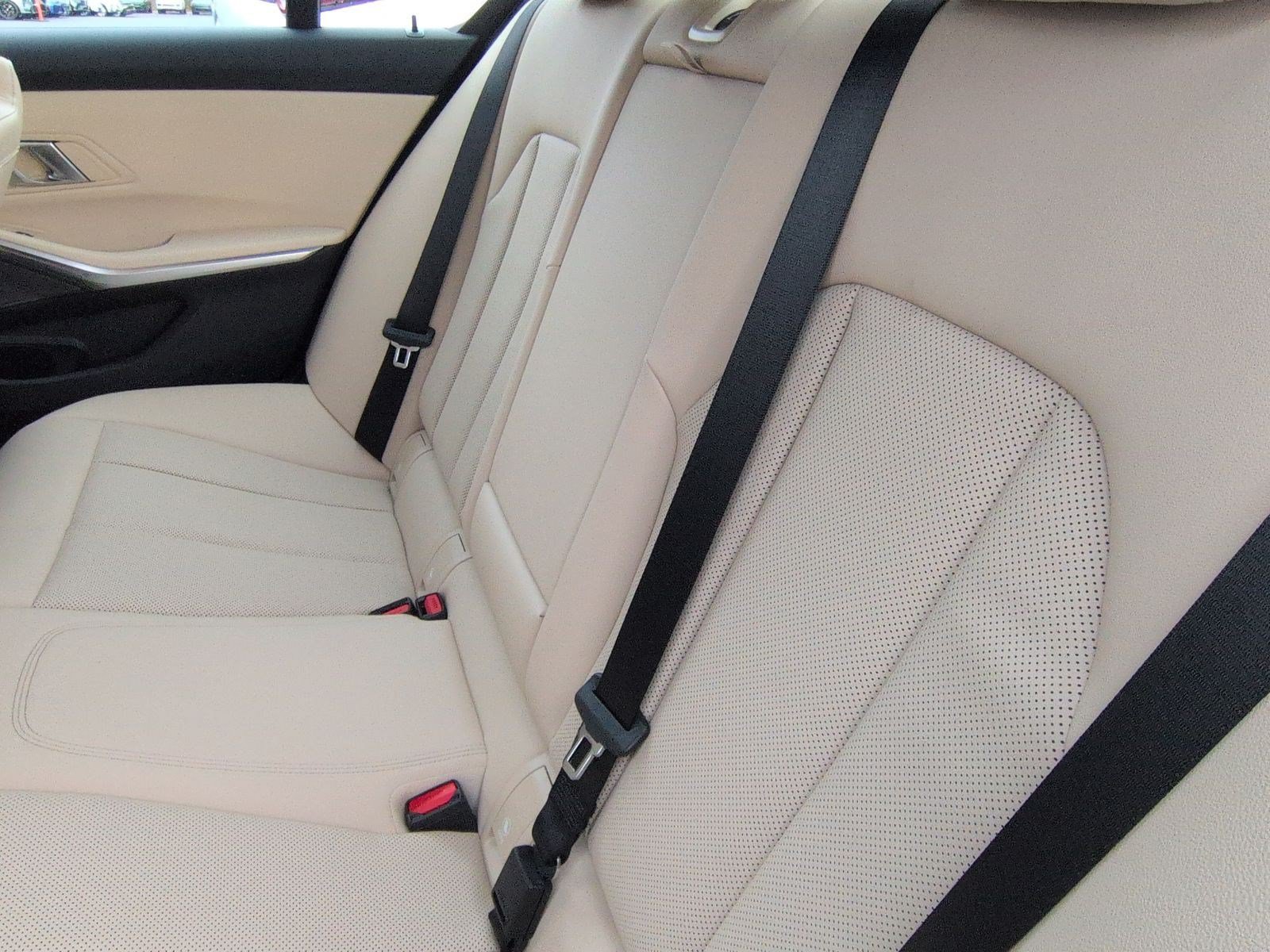 Certified 2026 BMW 330i Sedan w/ M Sport Package RWD image 30