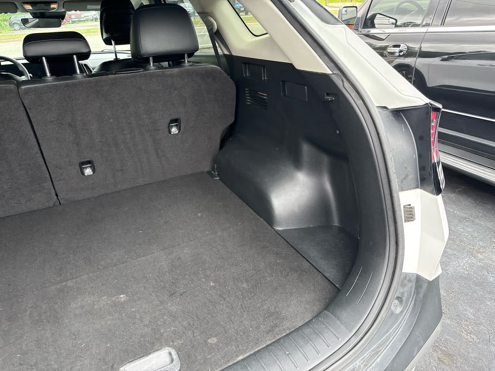 Used 2023 Kia Sportage EX FWD image 30