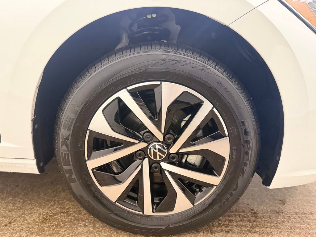Used 2024 Volkswagen Jetta S image 22