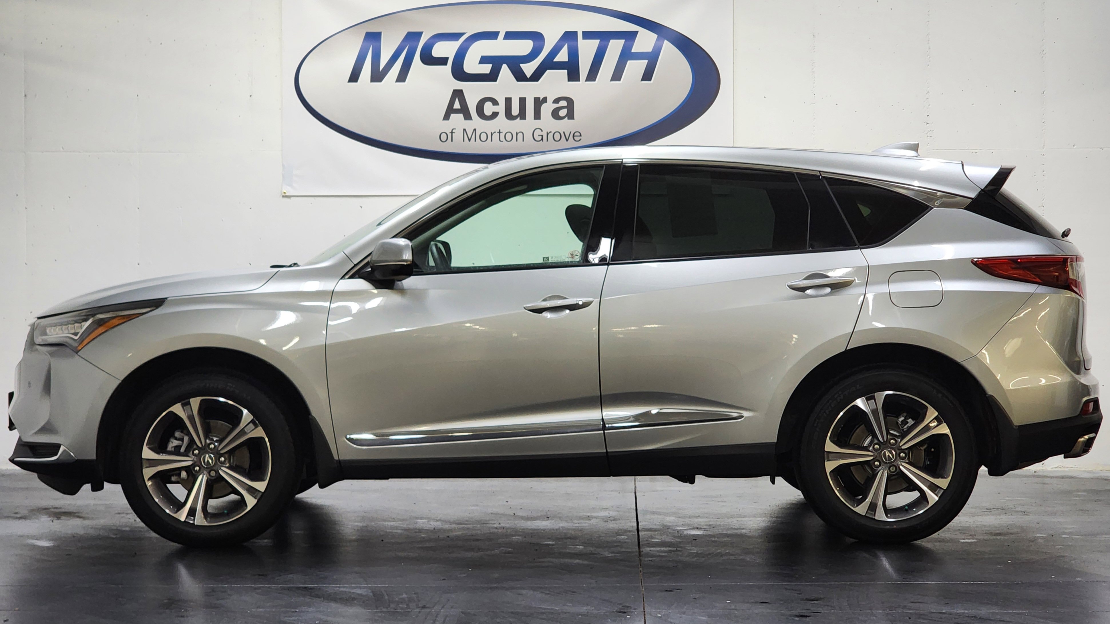 Used 2025 Acura RDX SH-AWD w/ Technology Package image 9