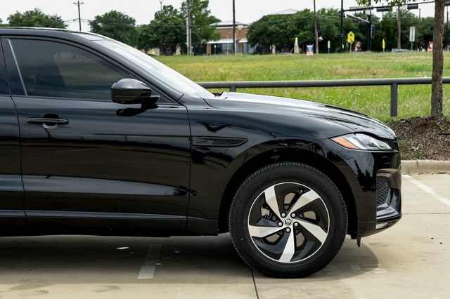 Used 2026 Jaguar F-PACE R-Dynamic S AWD/4WD image 9