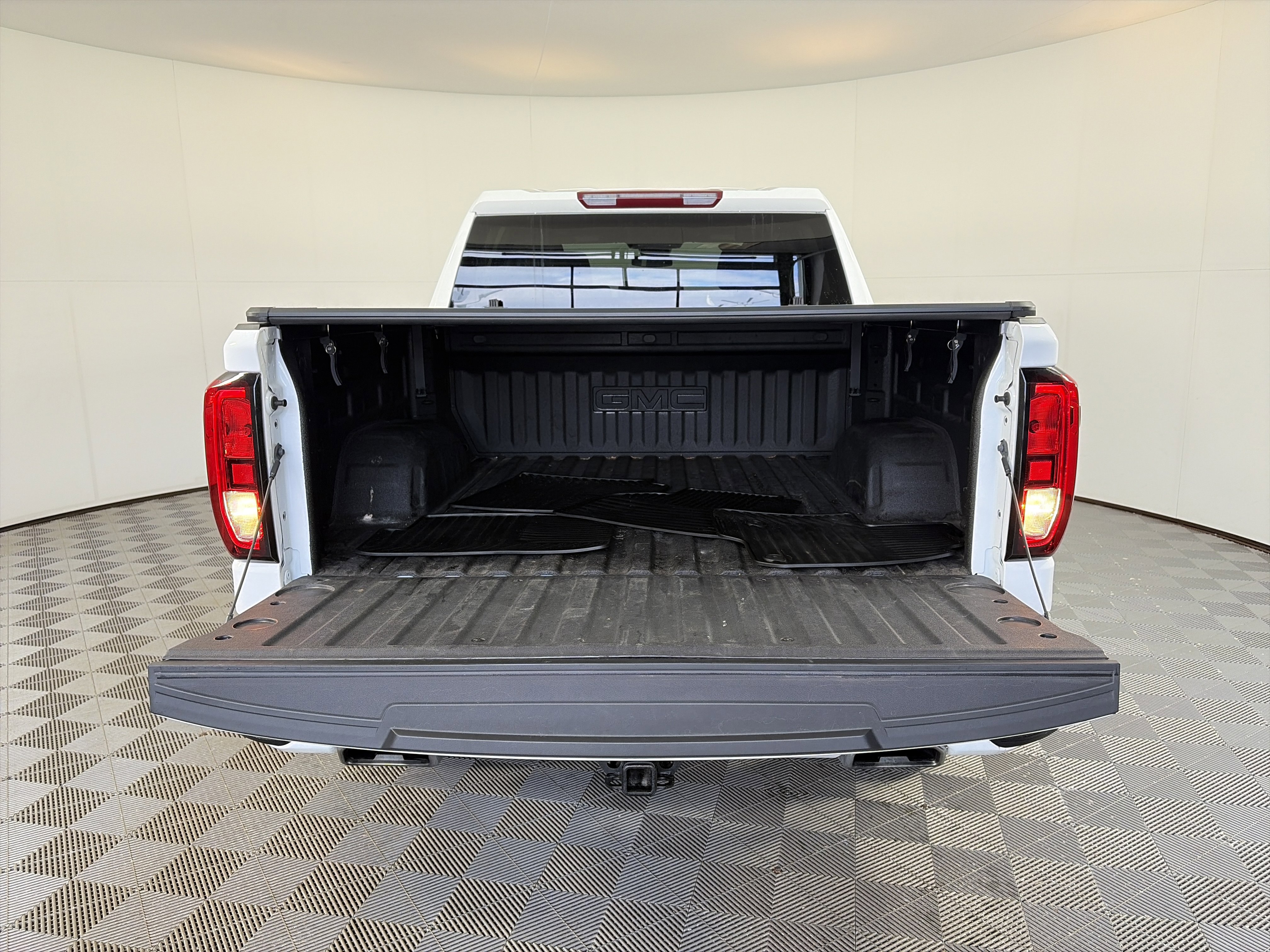 Used 2025 GMC Sierra 1500 Elevation w/ X31 Off-Road Package image 14