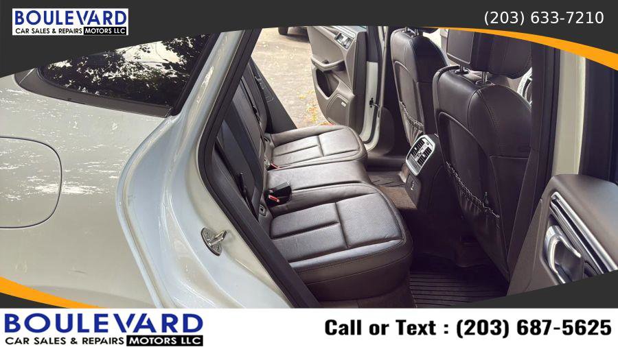 Used 2017 Porsche Macan S image 32