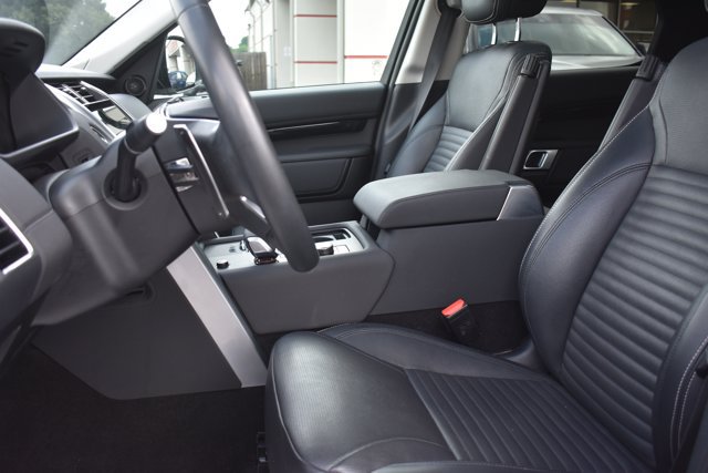 Used 2024 Land Rover Discovery S AWD/4WD image 15