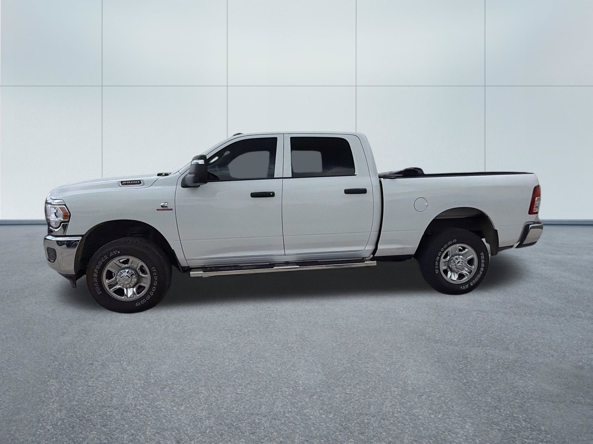 Used 2024 RAM 2500 Tradesman w/ Chrome Appearance Group AWD/4WD image 10