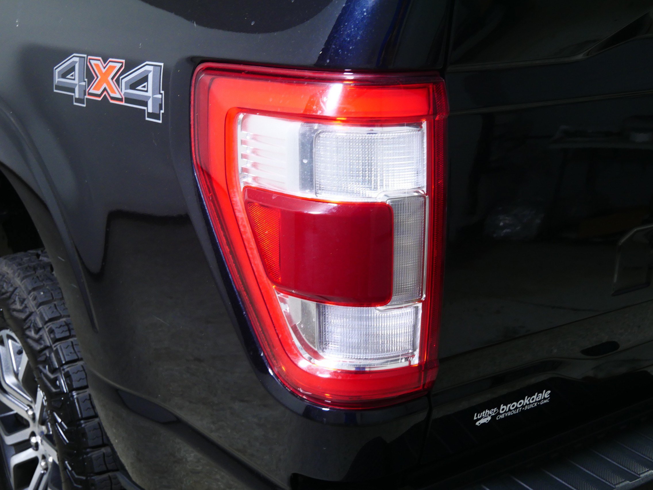 Used 2022 Ford F150 Lariat AWD/4WD image 17