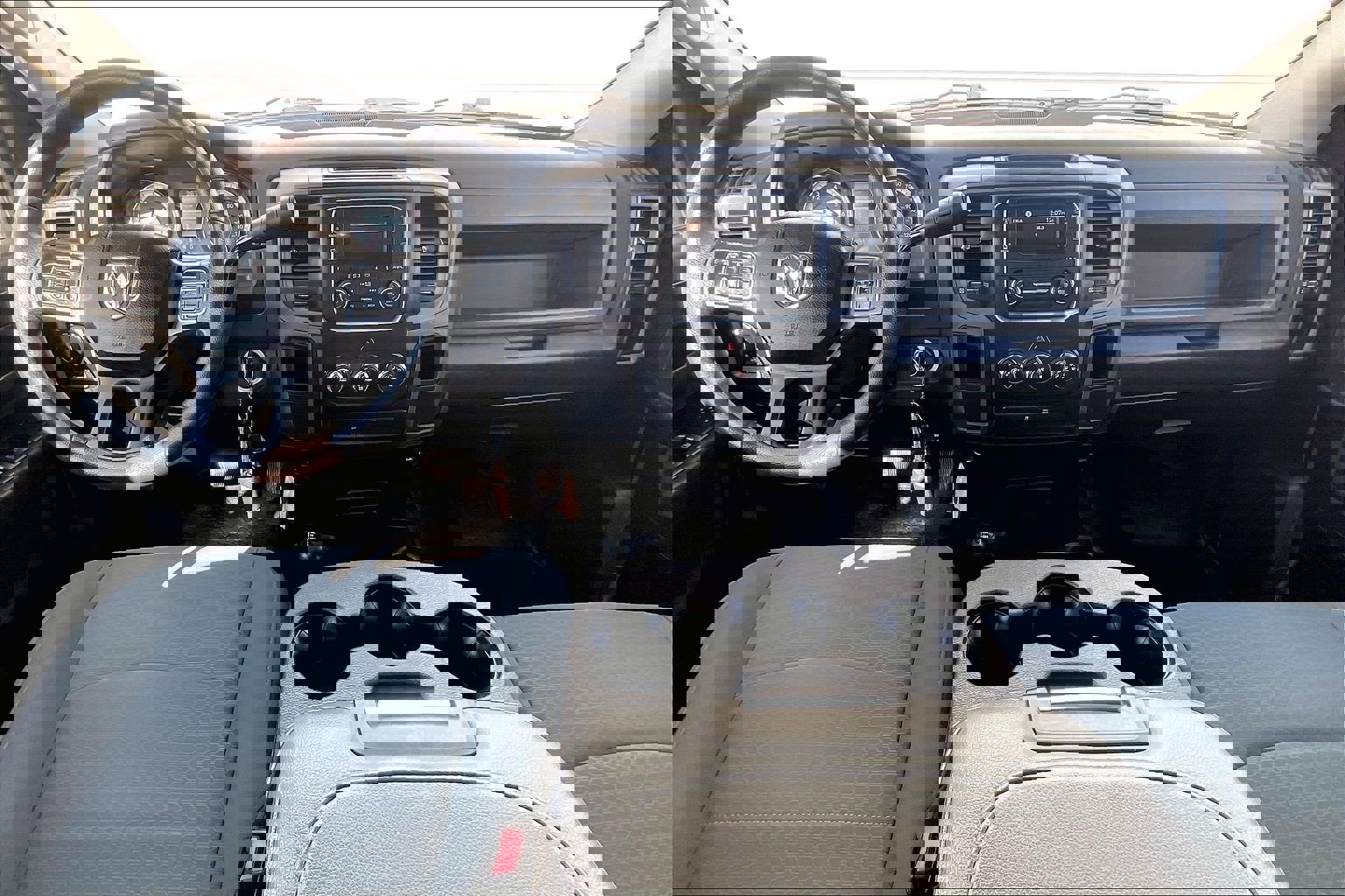 Used 2018 RAM 3500 Tradesman w/ Chrome Appearance Group image 19