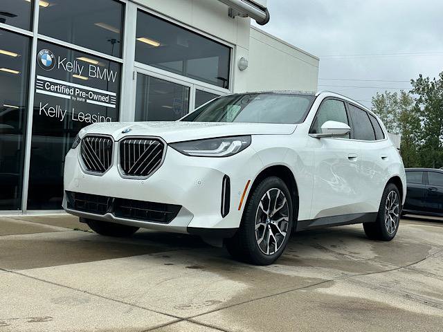 Used 2026 BMW X3 xDrive30i w/ Premium Package AWD/4WD image 3