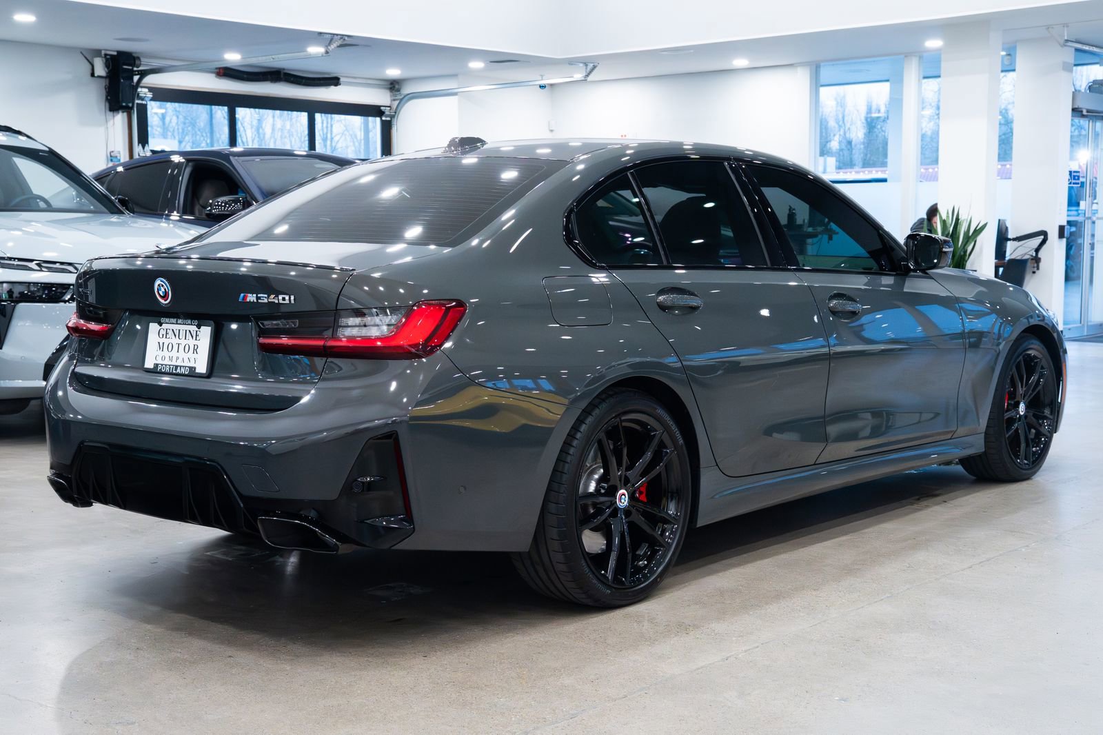 Used 2023 BMW M340i xDrive image 4