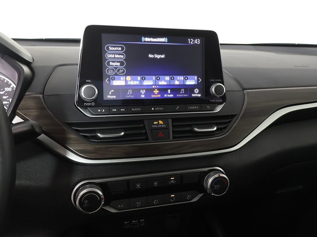 Used 2024 Nissan Altima 2.5 SV image 39