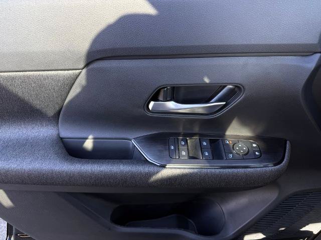 New 2026 Nissan Kicks SV w/ SV Premium Package FWD image 19