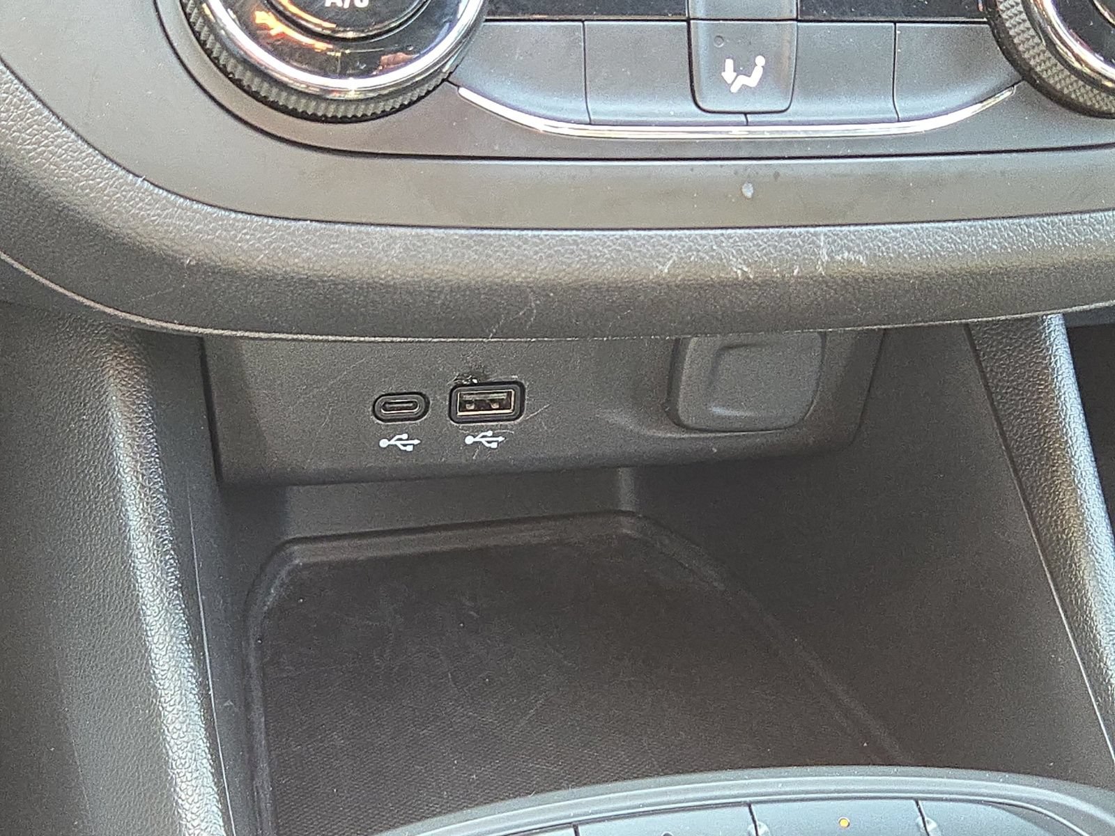 Used 2025 Buick Envista Sport Touring FWD image 29