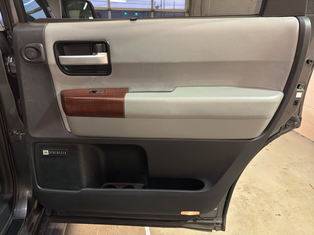 Used 2015 Toyota Sequoia Platinum AWD/4WD image 26