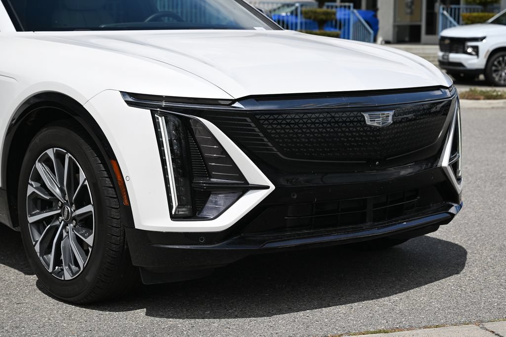 Used 2024 Cadillac Lyriq Sport RWD image 9