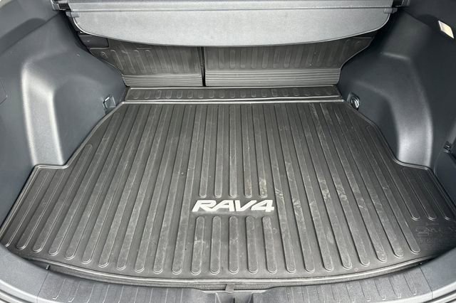 Certified 2024 Toyota RAV4 LE AWD/4WD image 19