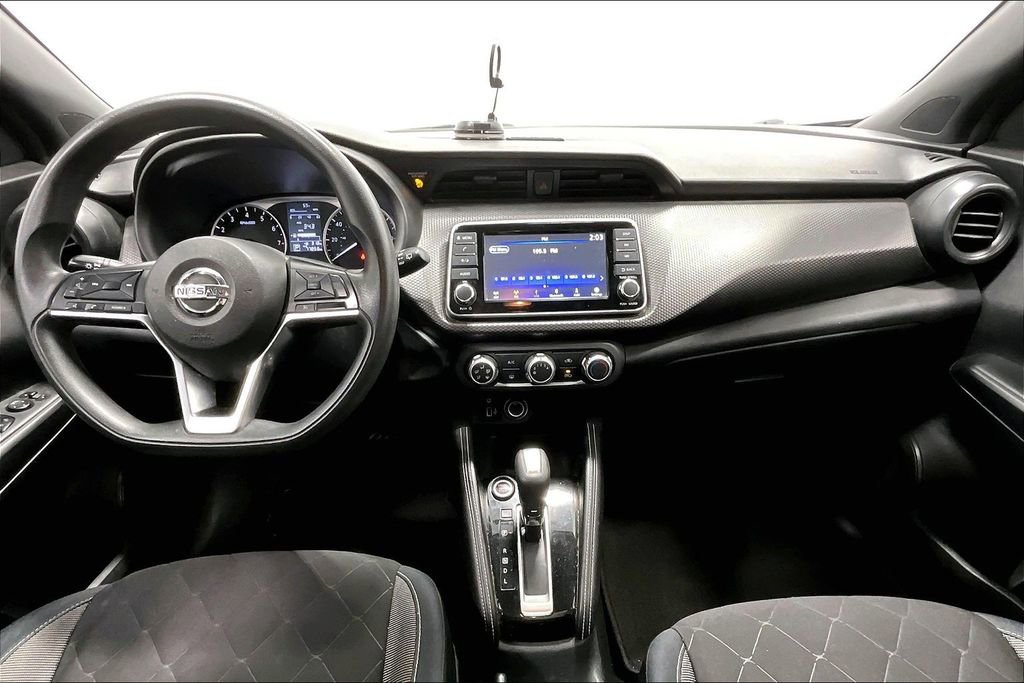 Used 2018 Nissan Kicks S image 18
