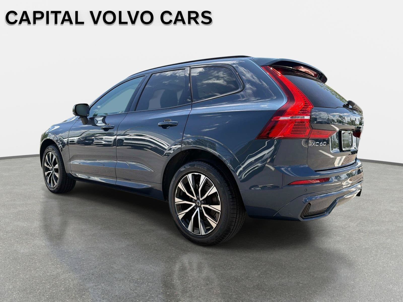 Certified 2024 Volvo XC60 B5 Core w/ Protection Package Premier AWD/4WD image 7