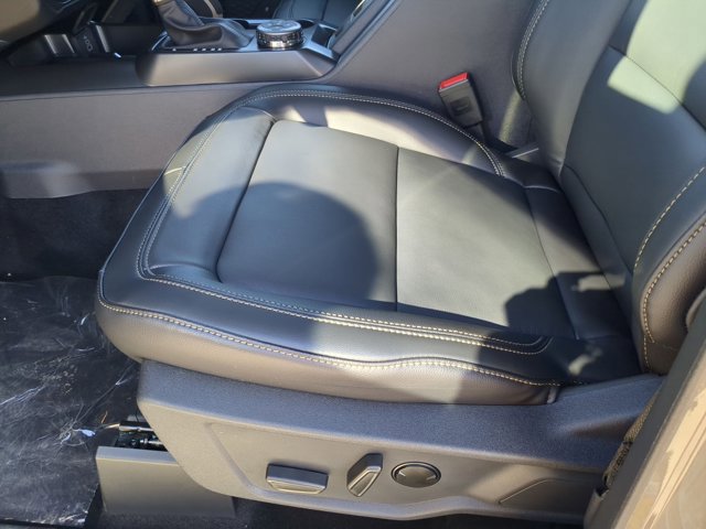 New 2026 Ford Bronco Badlands image 4