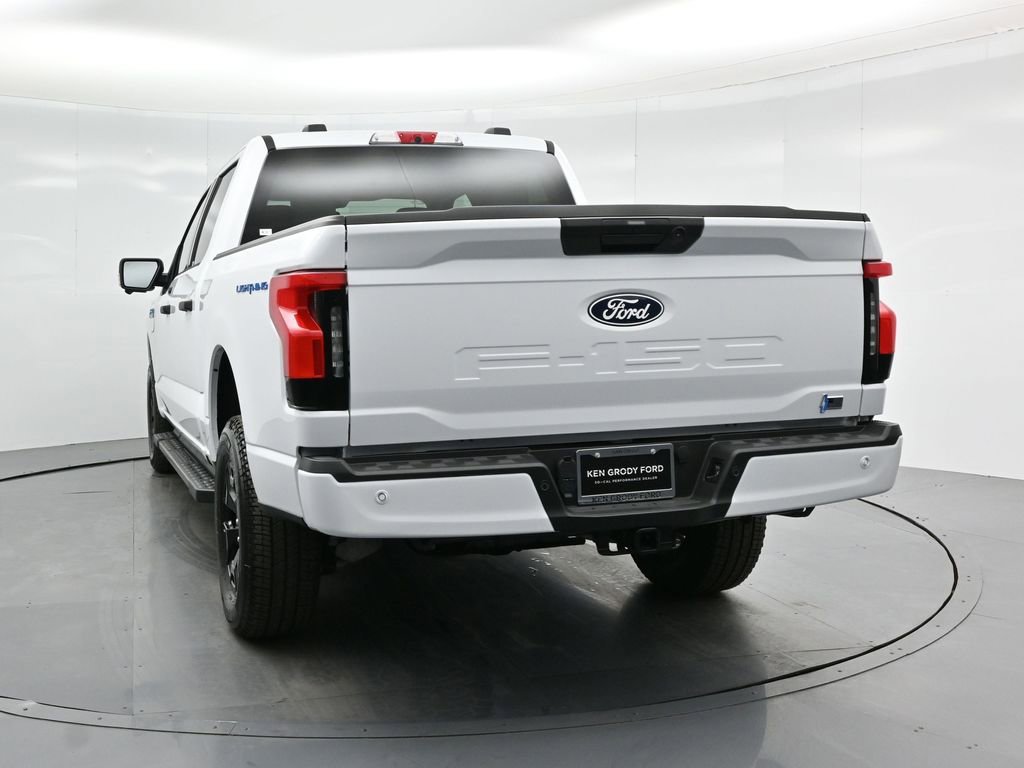 New 2025 Ford F150 Lightning XLT image 29