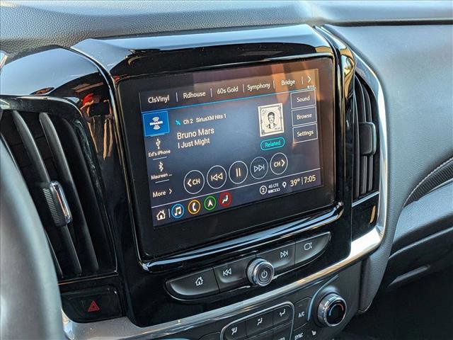 Used 2023 Chevrolet Traverse RS image 13
