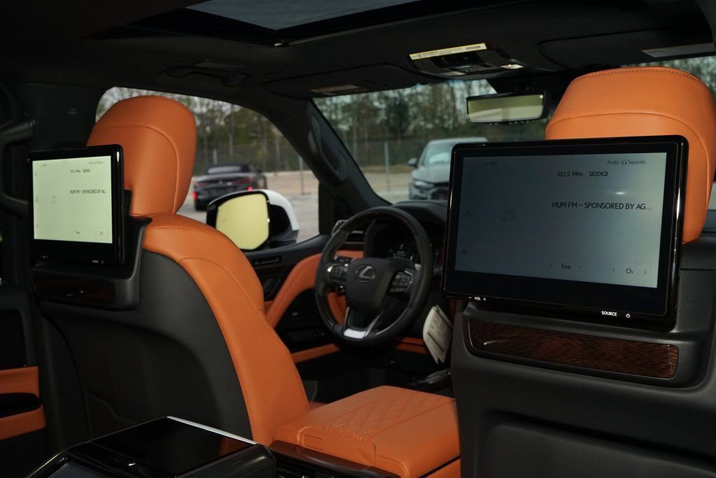 Used 2026 Lexus LX 700h Ultra Luxury image 25