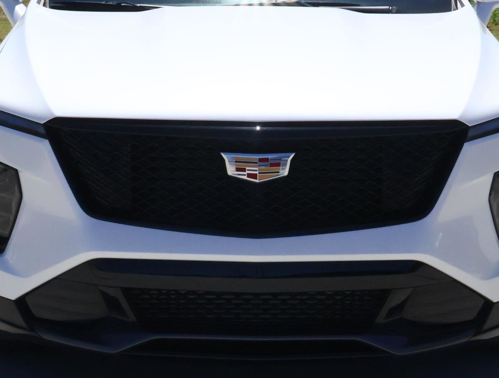 Certified 2024 Cadillac XT4 Sport FWD image 8