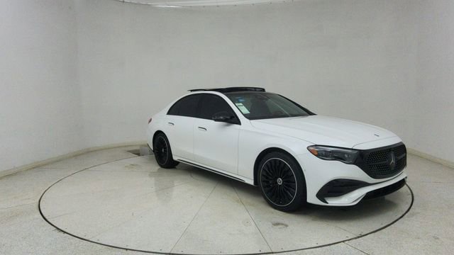 Used 2024 Mercedes-Benz E 450 4MATIC Sedan w/ Airmatic Package image 70