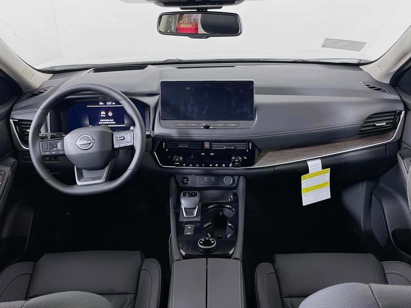 New 2026 Nissan Rogue Platinum w/ Platinum Premium Package image 3