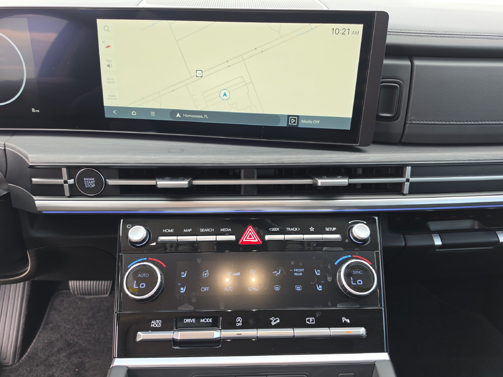 New 2026 Hyundai Santa Fe Limited w/ Tow & Go Package FWD image 25