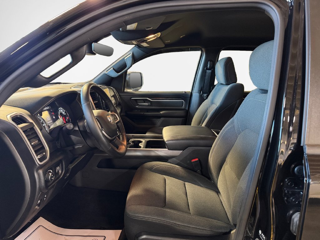 Used 2022 RAM 1500 Big Horn AWD/4WD image 12
