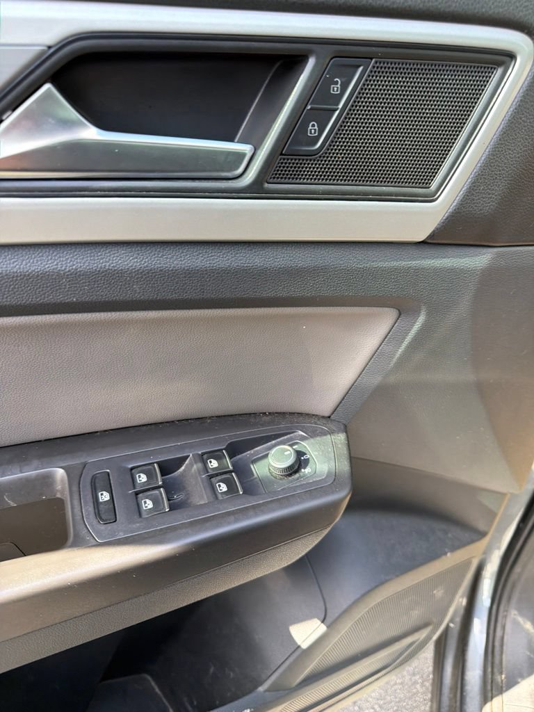 Used 2021 Volkswagen Atlas S FWD image 13