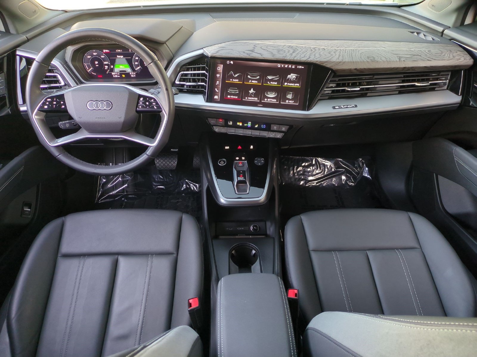 Used 2023 Audi Q4 e-tron Premium Plus RWD image 7
