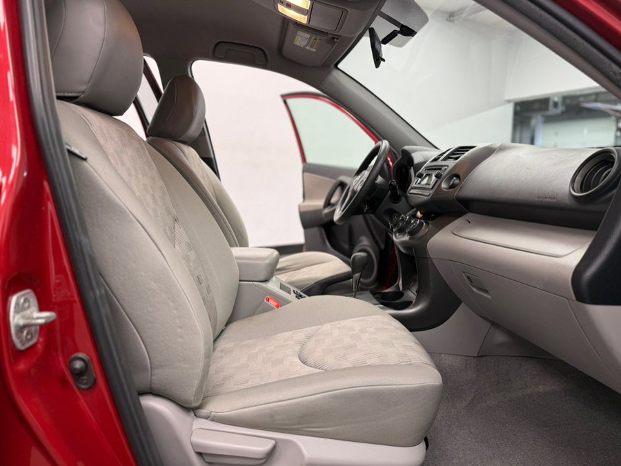 Used 2012 Toyota RAV4 4WD V6 w/ Tow Prep Pkg image 38