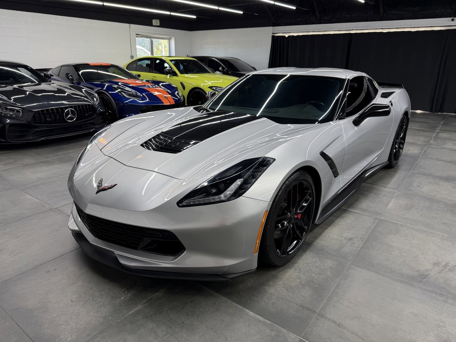 Used 2019 Chevrolet Corvette Stingray Coupe w/ Carbon Flash Badge Package