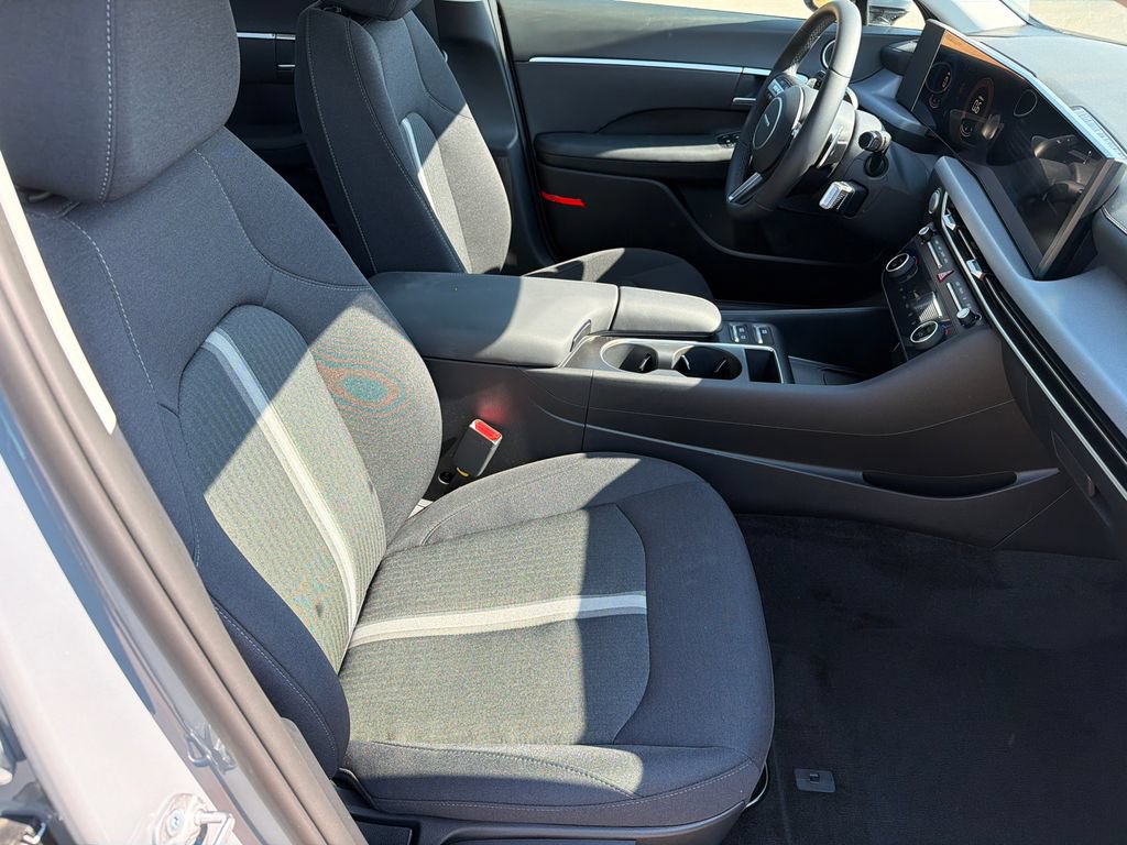 New 2026 Hyundai Sonata SEL FWD image 14